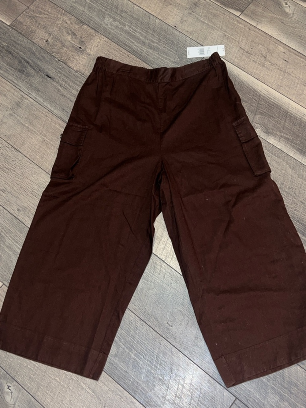 Rebecca Malone Brown Capris with Cargo Pockets